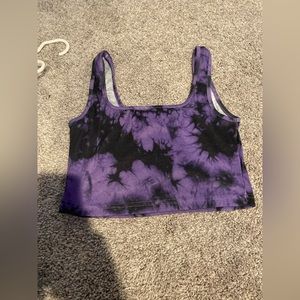 size medium cropped tank